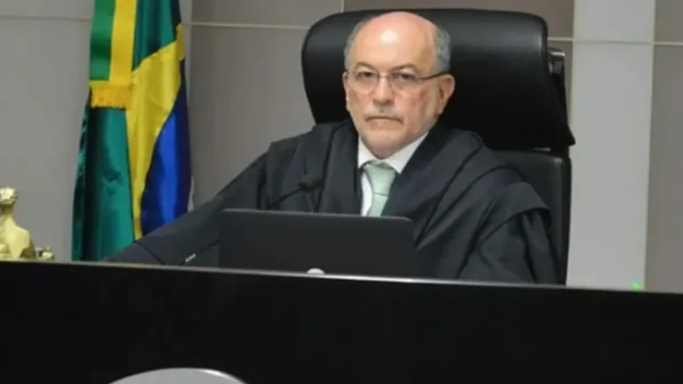 TCU: Aroldo Cedraz flexibilizou revalidação de descontos em aposentadorias