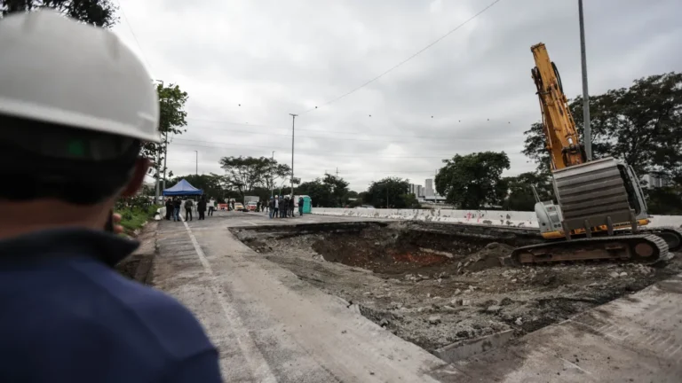 Cratera na Marginal Tietê: alça de acesso será feita para aliviar trânsito