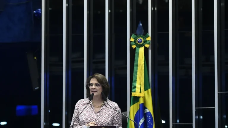 Oposição quer apresentar pedido de CPMI do INSS na próxima semana