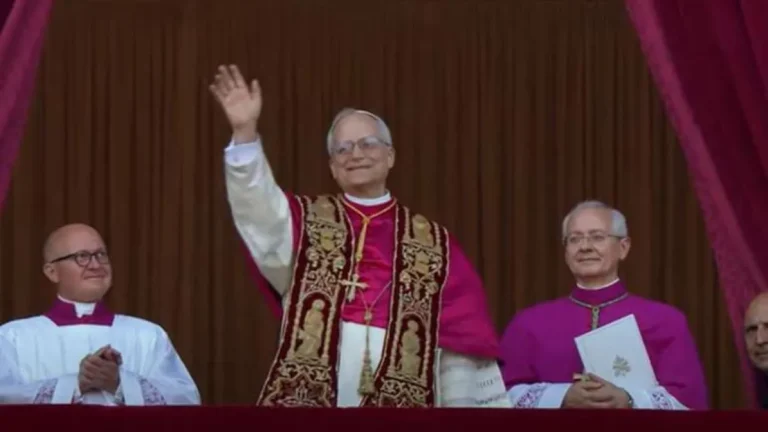 Quem é Leão XIV: novo papa é americano, fez voto de pobreza e foi amigo de Francisco