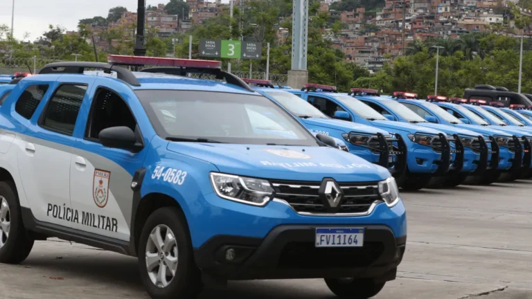 Criança de 9 anos é baleada na cabeça após confronto entre criminosos no RJ
