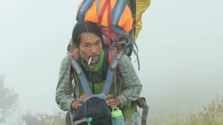 Vaquinha para alpinista que resgatou corpo de brasileira é cancelada