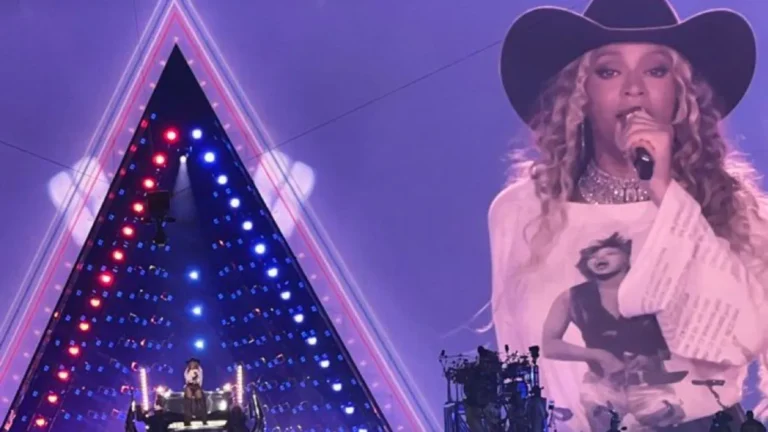 Beyoncé faz homenagem a Tina Turner com figurino na “Cowboy Carter”; veja