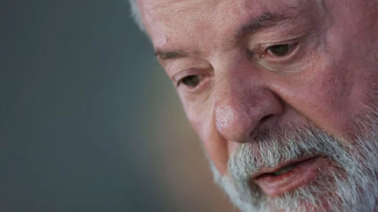 Pesquisa: avaliação positiva de Lula é de 23,9%, menor índice do mandato