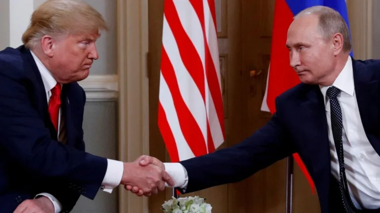 Trump diz que quer manter acordo nuclear com Rússia