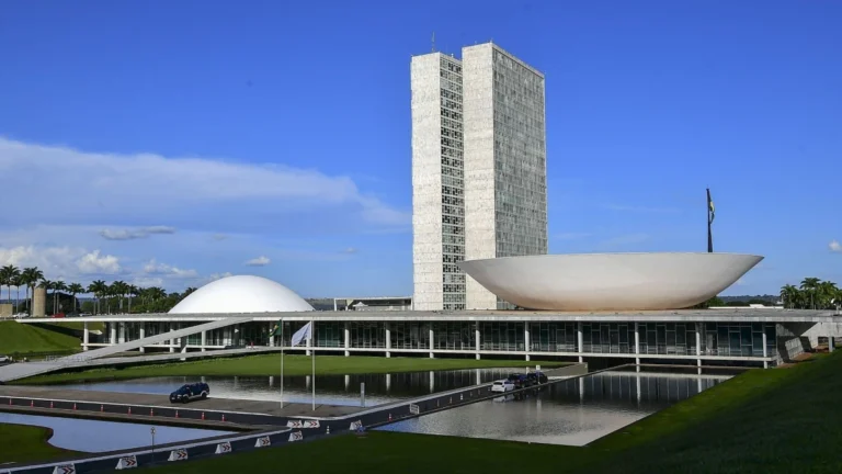 “Congresso apoiará medidas contra tarifaço”, diz Silvio Costa Filho