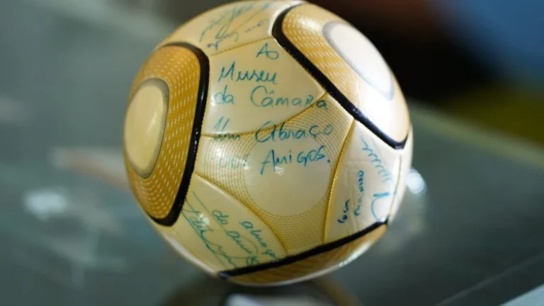 STF condena acusado de furtar bola assinada por Neymar a 17 anos de prisão