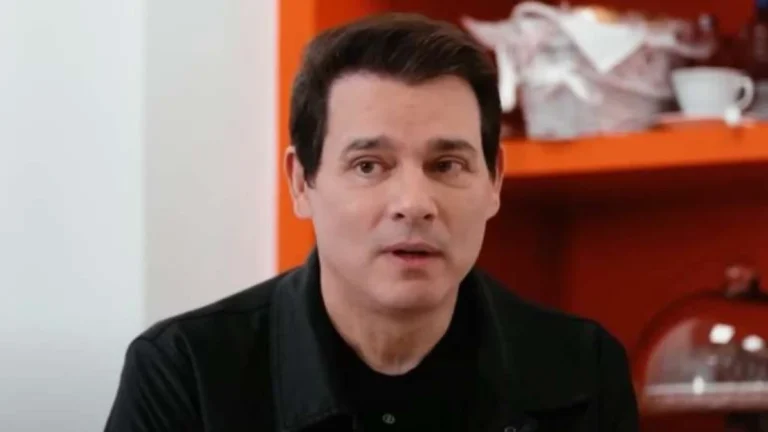 Celso Portiolli anuncia aposentadoria da TV: “Paro daqui a oito anos, com 50 anos de carreira”