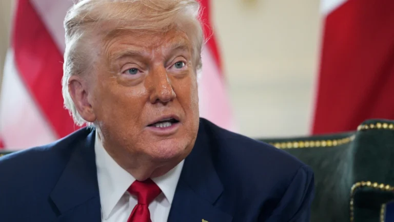Trump pede à China que quadruplique os pedidos de soja