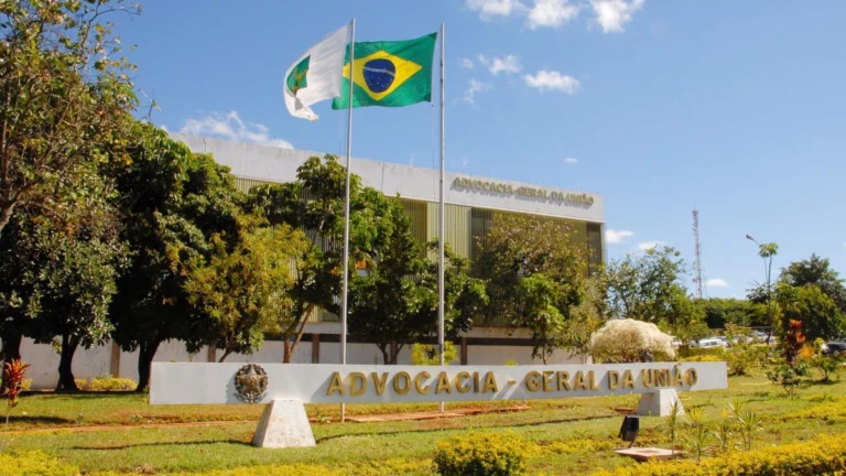 AGU fecha contrato com escritório nos EUA para tentar reverter sanções