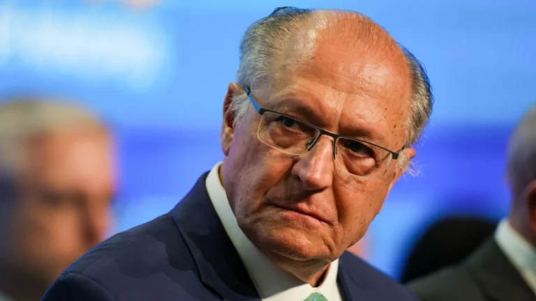 Alckmin chama de “inadmissível” ocupação do Congresso pela oposição