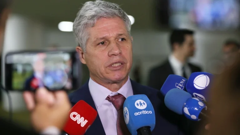 Ministro à CNN: Estados poderiam abastecer merenda com alimento tarifado
