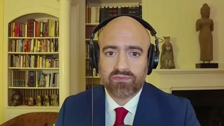 “Censura nos EUA parece passar pelo Brasil”, diz ex-secretário de Trump