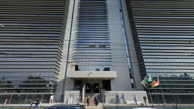 Promotor é investigado por falar em júri que réu negro merecia “chibatadas”