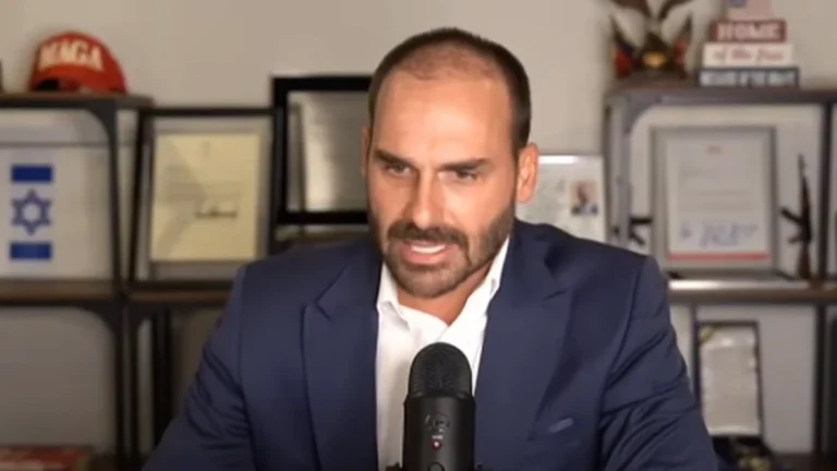 Nos EUA, Eduardo participa de subcomissão da Câmara de forma remota