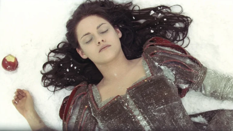 “Branca de Neve e o Caçador” levou a término de Kristen Stewart e Pattinson