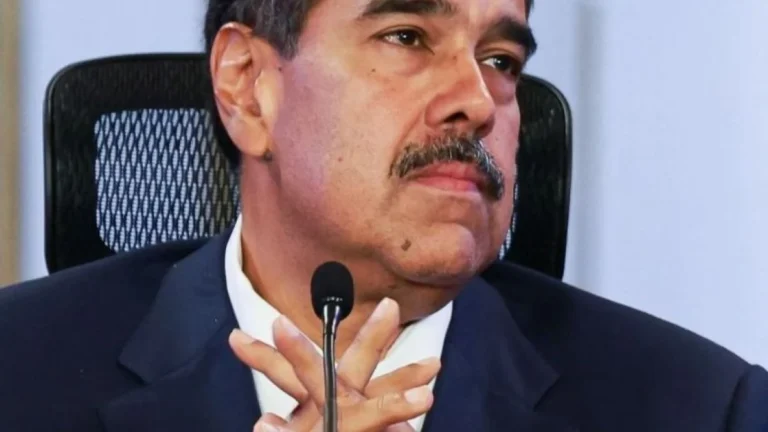 Maduro antecipa Natal na Venezuela para outubro em meio a tensão com os EUA