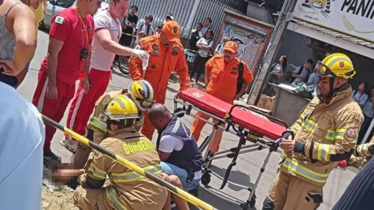 Menino de 13 anos é esfaqueado por adolescente após briga na saída da escola