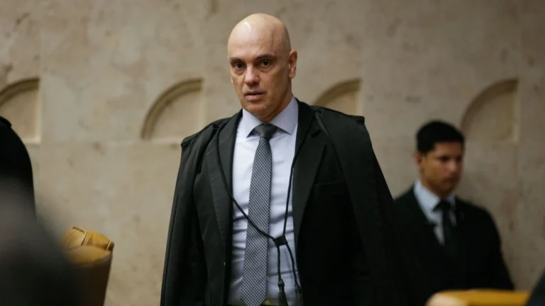 Homônimos livram auxiliar de Moraes de sanção dos EUA