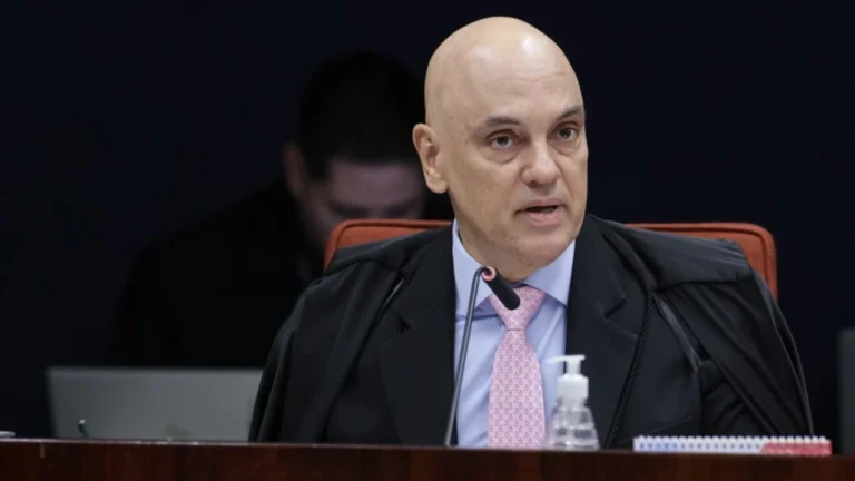 Professor: Moraes dá bronca em advogados de defesa durante voto