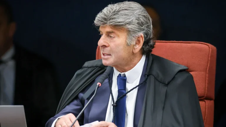 Oposição espera que voto de Fux dê tração à anistia para “corrigir erros”