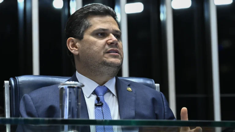Ministros do STF se dividem sobre anistia “soft” de Alcolumbre