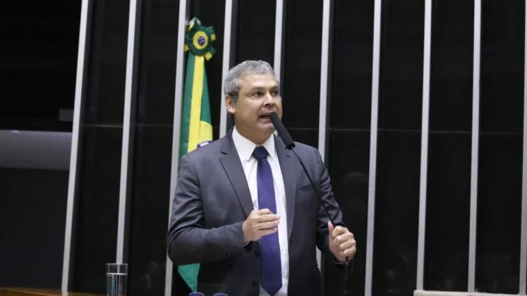 PT fecha questão contra PL da Anistia