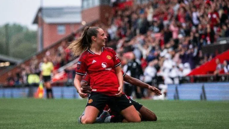 Sumiço de chuteiras do Man. United vira drama antes da Champions Feminina