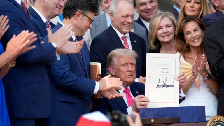 Estados americanos encerram programas de saúde após cortes do governo Trump