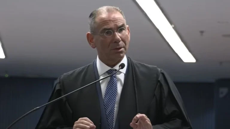 Advogado diz que Braga Netto é “inocente” e defende absolvição de general