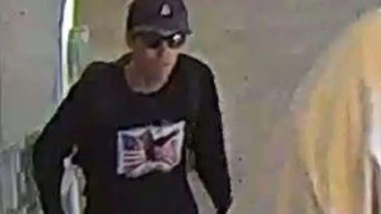 FBI divulga fotos de suspeito de matar Charlie Kirk; o que se sabe sobre atirador