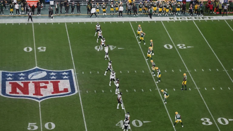 Como a nova regra da NFL, criticada por Trump, tornou o esporte mais seguro