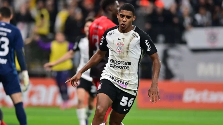 Copa do Brasil: Gui Negão marca, Corinthians bate Athletico e vai à semi