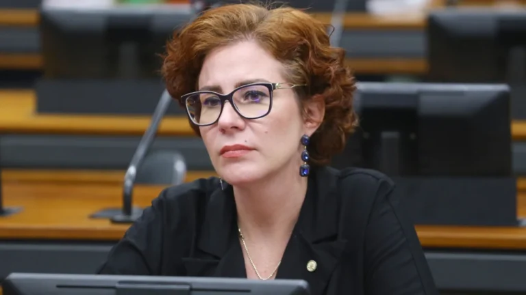 Advogado de Zambelli: expectativa é por manifestação do ministro da Itália