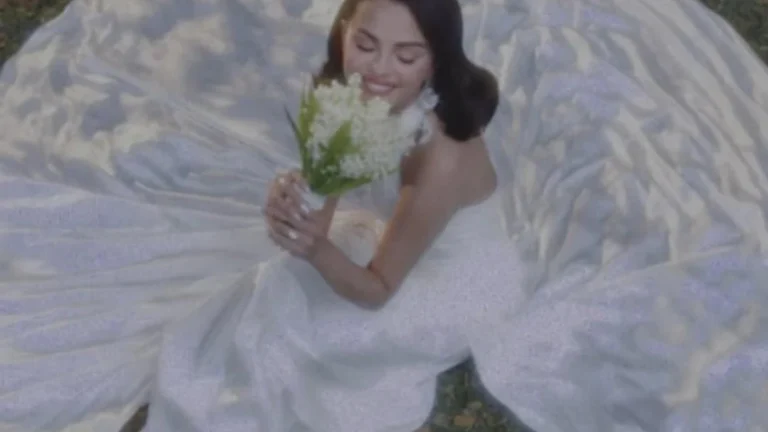 Mãe de Selena Gomez diz quem levou atriz ao altar; entenda