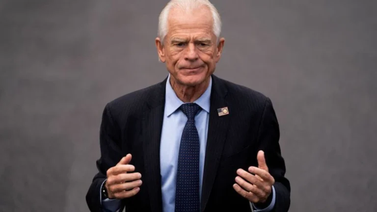 Conselheiro dos EUA: Tarifa a medicamentos reduzirá dependência estrangeira