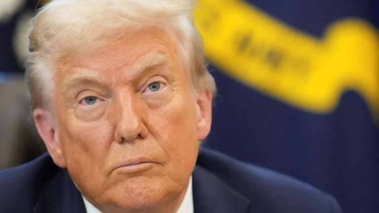 Importações de caminhões pesados serão tarifadas em 25%, diz Trump