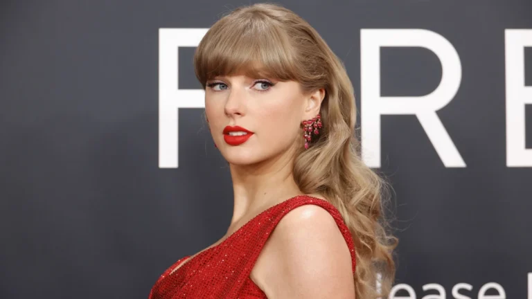 Justiça emite ordem de restrição para stalker de Taylor Swift, entenda caso