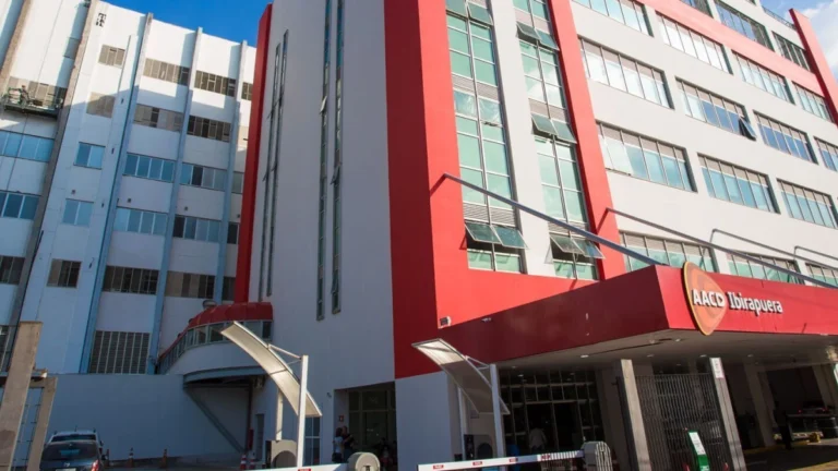 AACD recebe usinas de energia solar; medida moderniza unidades