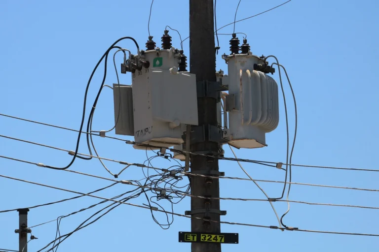 Em disputa com Enel, Prefeitura de SP migra para mercado livre de energia