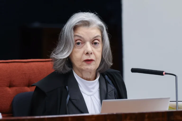 Cármen determina nova notificação de Silvio Almeida no caso “MeToo”