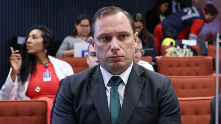 Plano de golpe: Mauro Cid não vai recorrer da condenação no STF, diz defesa