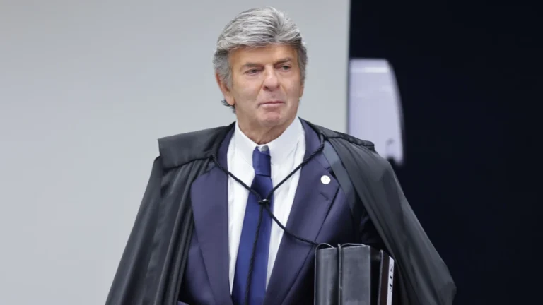 Análise: Decisão de Fux muda dinâmica de forças no STF