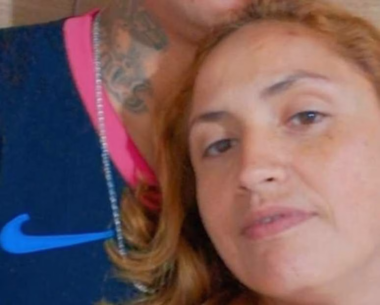 Mulher é assassinada a facadas na frente das filhas gêmeas no RS