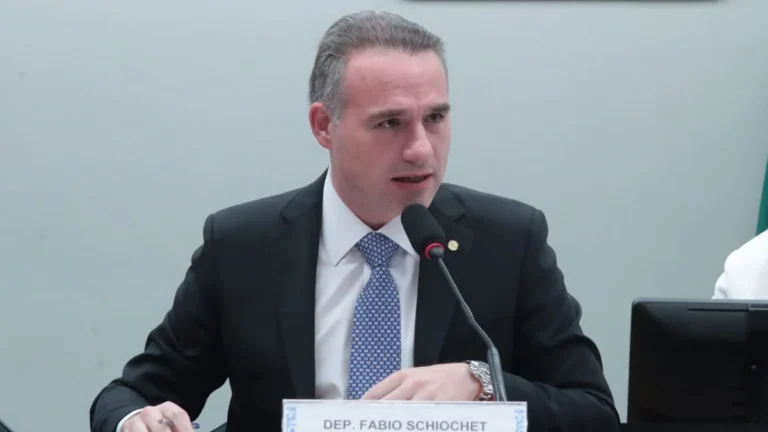Presidente do Conselho de Ética admite dificuldades para punir Eduardo