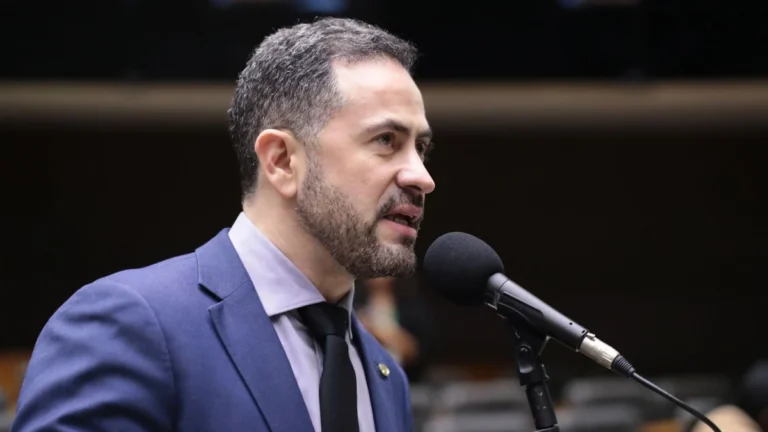 Relator divulga texto do PL do Metanol com trechos da MP do IOF