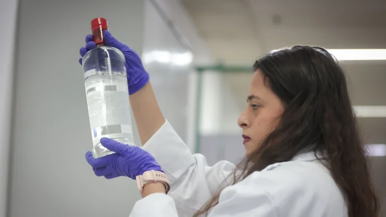 Bebidas batizadas com metanol: veja linhas de investigação da polícia de SP