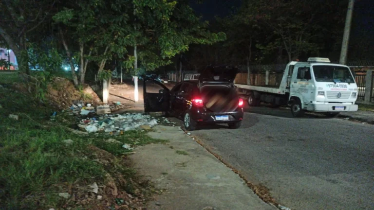 Seis corpos são deixados em carro na Estrada dos Bandeirantes, e polícia apura se eram do CV