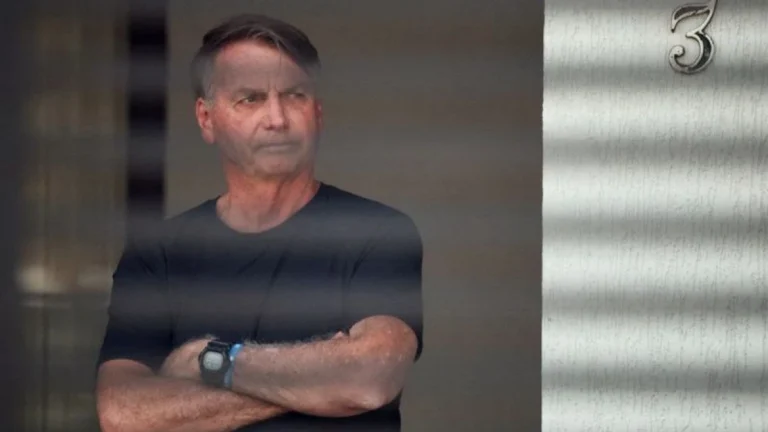 Bolsonaro tem até segunda para recorrer de condenação por plano de golpe