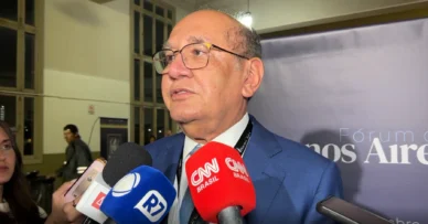 Gilmar Mendes desconsidera lei antiterrorismo e critica politização do tema